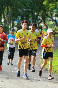 BIB: 0270, 0377
                            <button type="button" onclick="openModal(5125521)" class="btn btn-primary btn-sm float-right btn-popup" data-toggle="modal" data-target=".modal-high-quality">
                        <i class="fas fa-shopping-cart"></i> Add to Cart
                    </button>
                                            <button type="button" onclick="isThisMe(5125521, true)" class="btn btn-success btn-sm float-right btn-popup btn-isme hidden" data-toggle="tooltip" data-placement="bottom" title="นี่คือรูปของคุณใช่ไหม คลิกที่นี่เพื่อเอาเข้าอัลบั้ม">
                        <i class="fas fa-plus"></i> Add to album
                    </button>
                    <button type="button" onclick="isThisMe(5125521, false)" class="btn btn-warning btn-sm float-right btn-popup btn-isnotme hidden">
                        <i class="fas fa-ban"></i> Remove from album
                    </button>